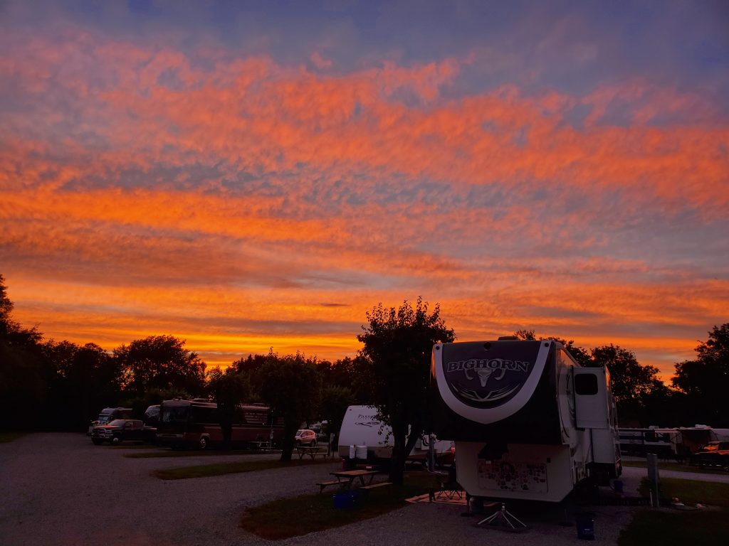 Clarksville RV Park & Campground RV with Us